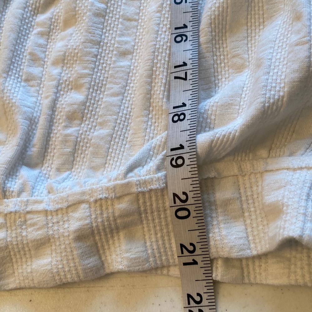 Free People Cream Ruffle Lace Pullover Cropped Top - Picture 12 of 12